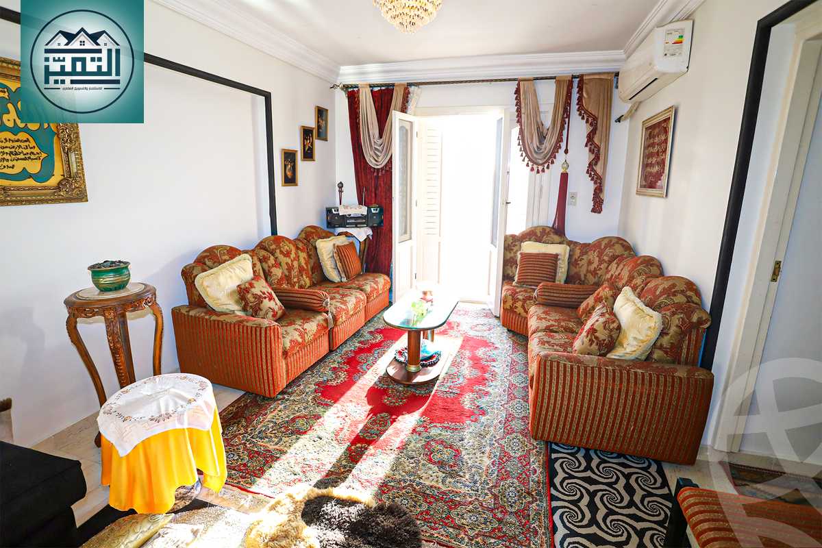 https://aqarmap.com.eg/en/listing/4345746-for-sale-alexandria-kafr-abdo-sant-square-st