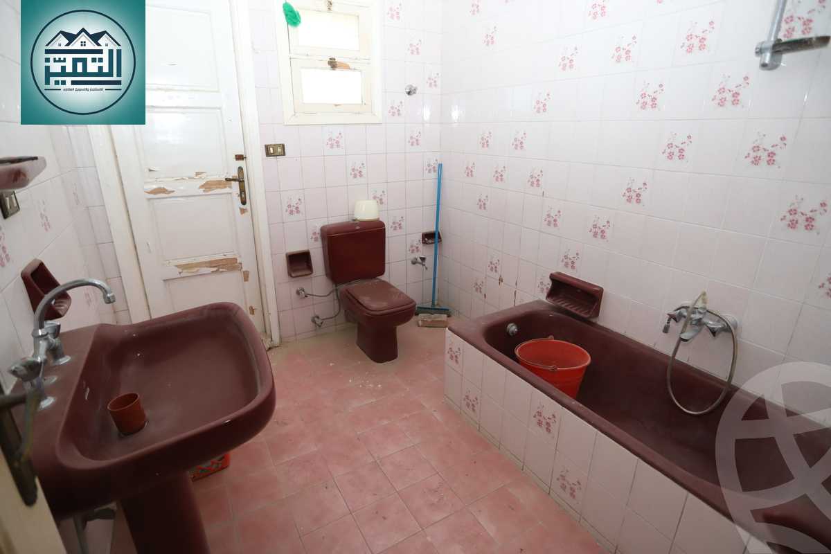 https://aqarmap.com.eg/en/listing/4346069-for-sale-alexandria-lm-mwr-lm-mwr-lshty-kornesh-el-maamoura-st