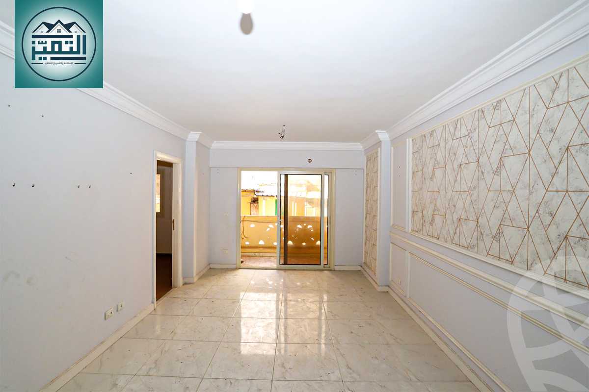 https://aqarmap.com.eg/ar/listing/4807569-for-sale-alexandria-glim-shr-bw-qyr-tryq-lhry