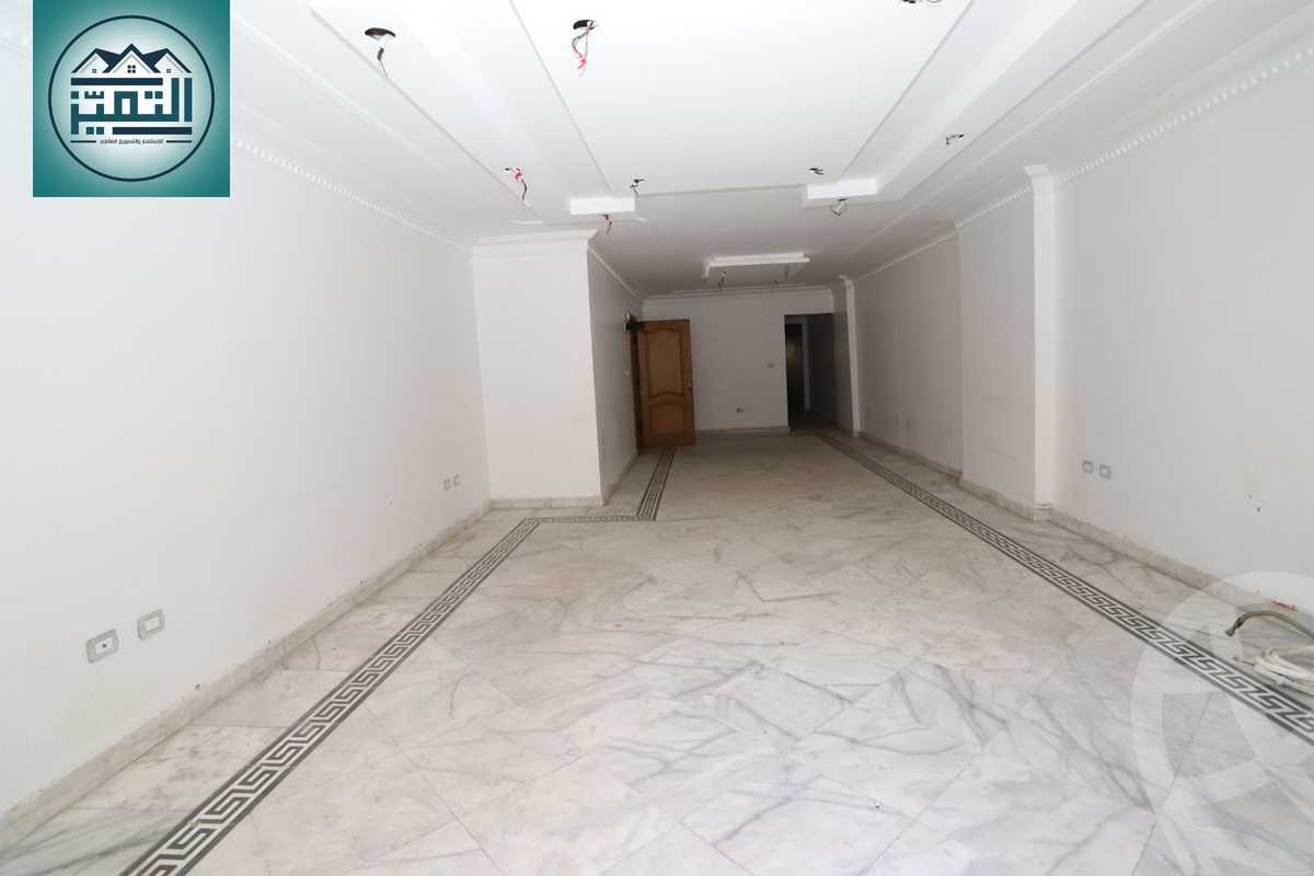 https://aqarmap.com.eg/ar/listing/5012708-for-sale-alexandria-glim-mostafa-maher-st