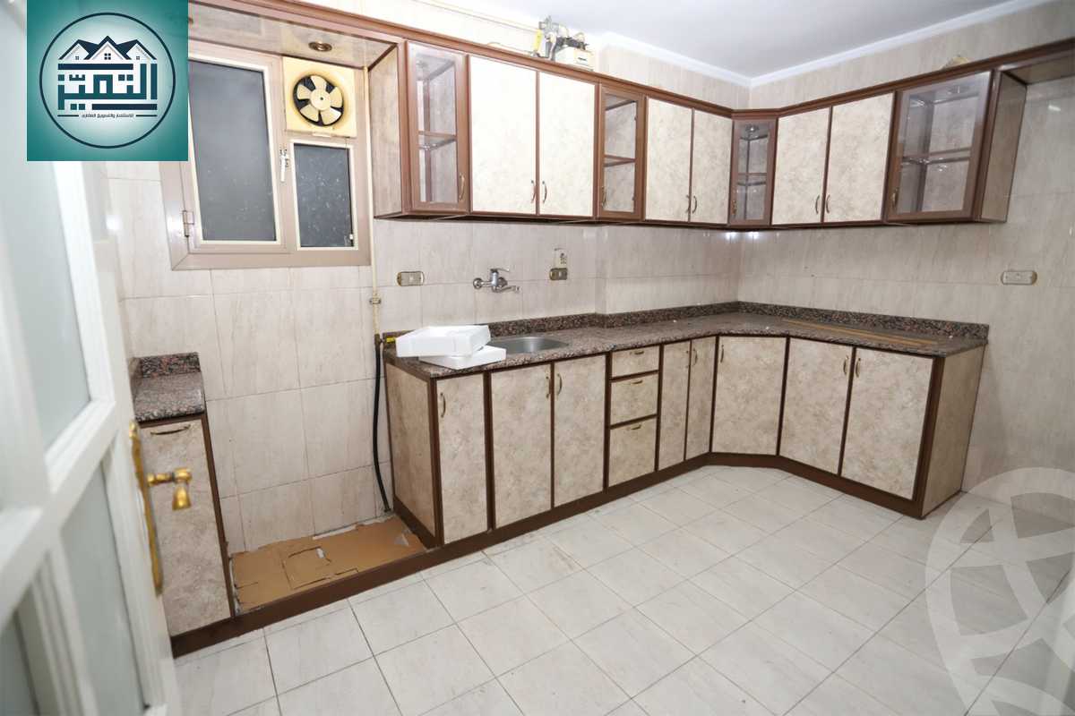 https://aqarmap.com.eg/ar/listing/5012708-for-sale-alexandria-glim-mostafa-maher-st