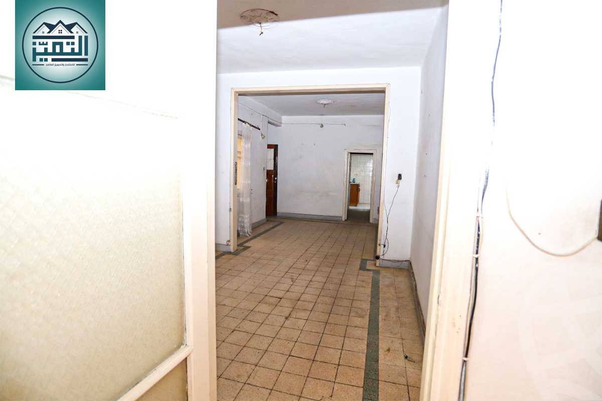 https://aqarmap.com.eg/ar/listing/5783603-for-sale-alexandria-sidi-gaber-shr-sydy-jbr