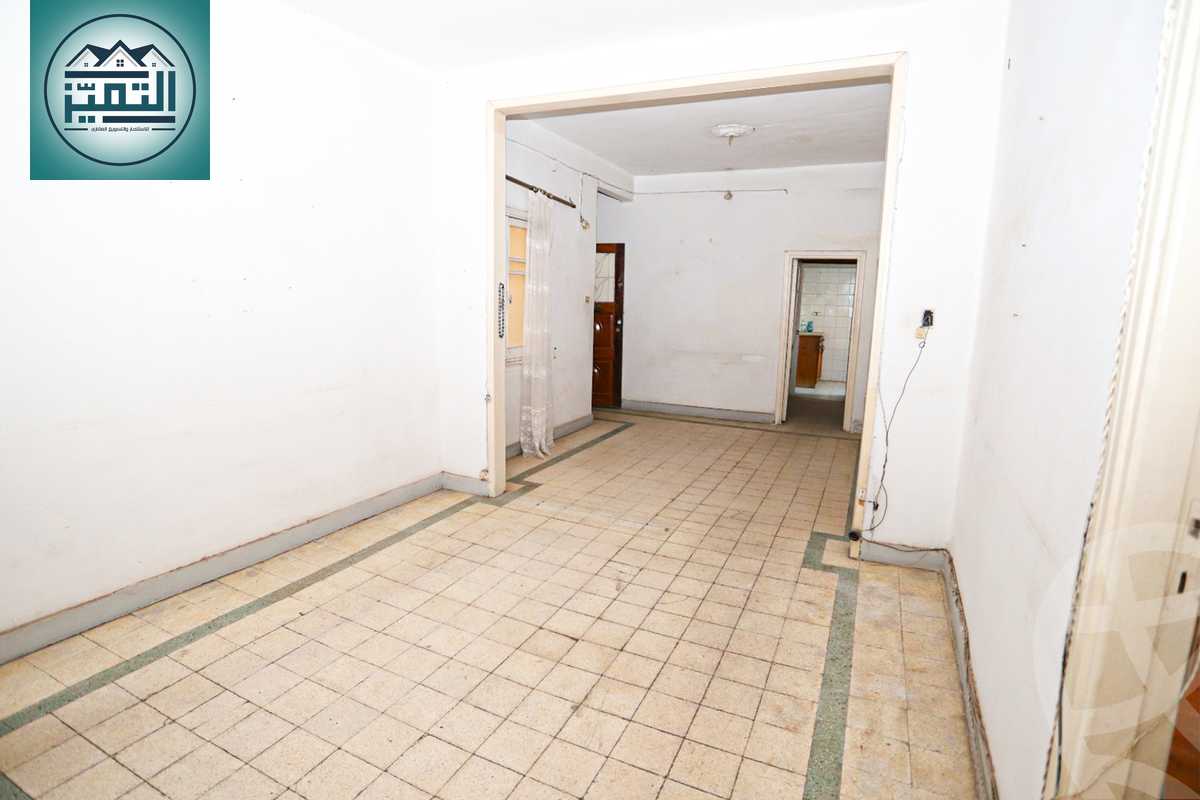 https://aqarmap.com.eg/ar/listing/5783603-for-sale-alexandria-sidi-gaber-shr-sydy-jbr