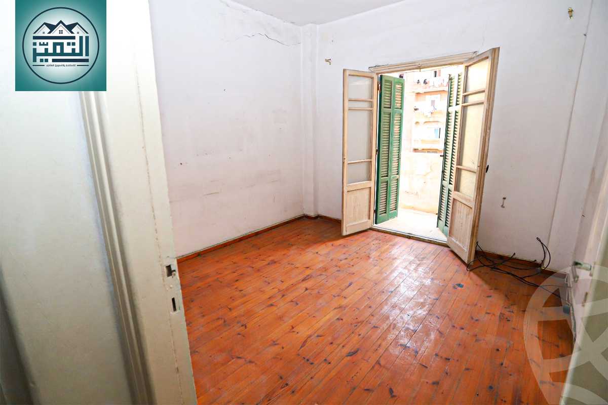 https://aqarmap.com.eg/ar/listing/5783603-for-sale-alexandria-sidi-gaber-shr-sydy-jbr