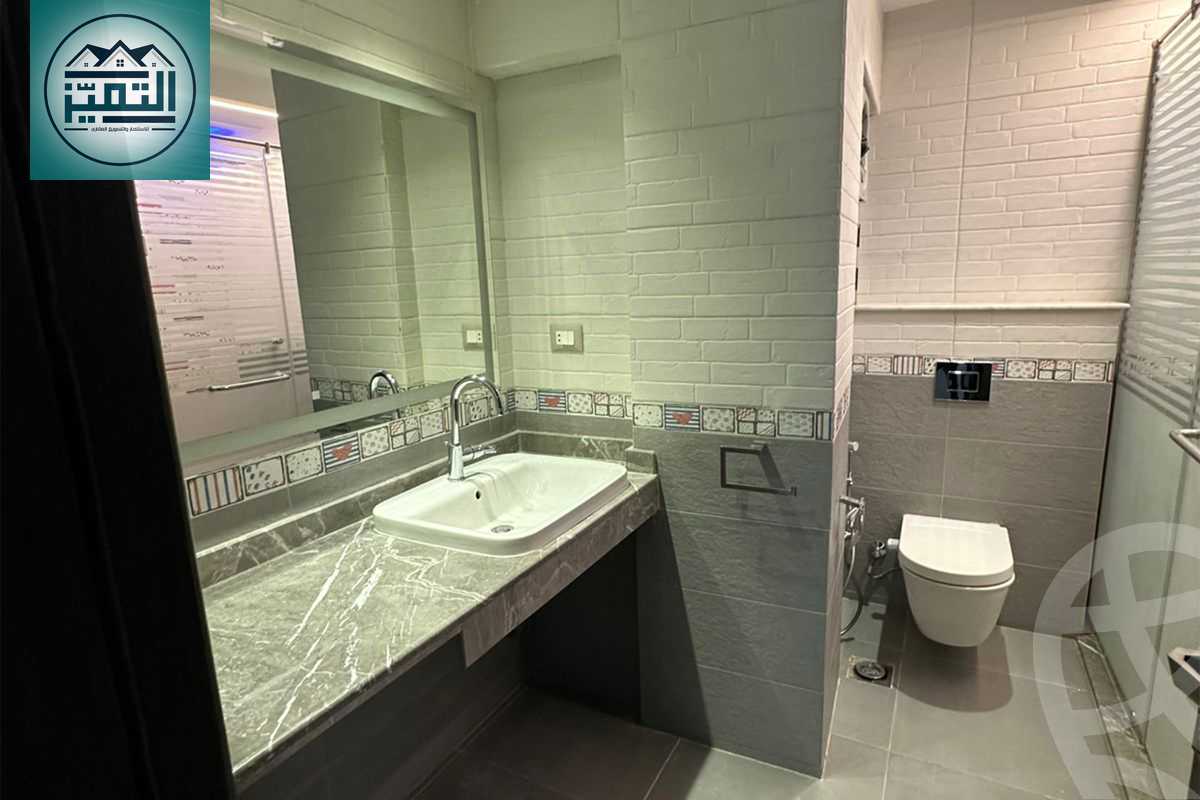 https://aqarmap.com.eg/en/listing/5236416-for-sale-cairo-new-cairo-compounds-mwrd-fq-llttwyr