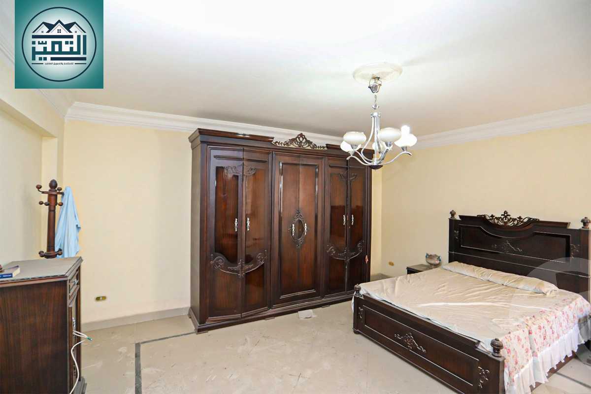 https://aqarmap.com.eg/en/listing/5445027-for-sale-alexandria-kafr-abdo-sant-giyn-st