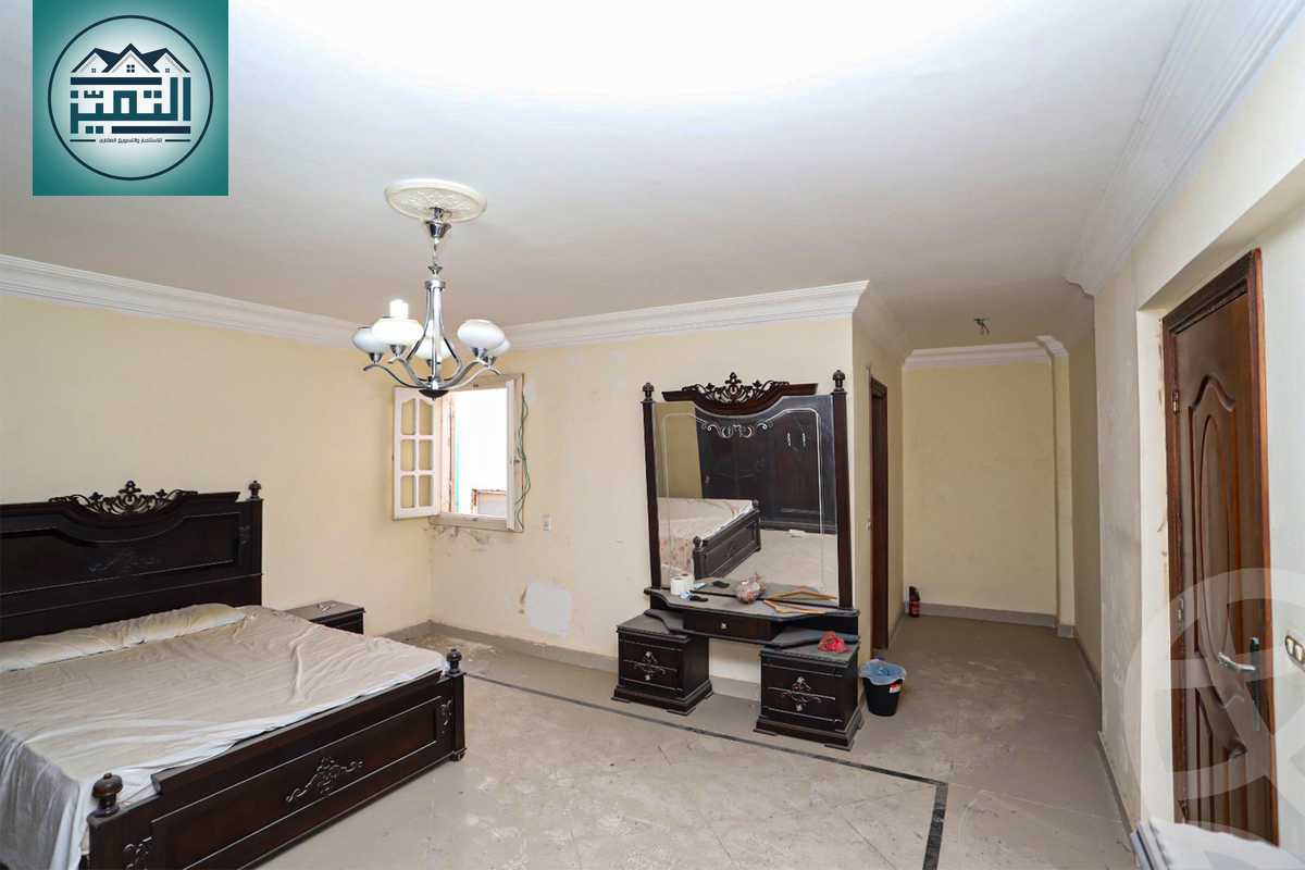 https://aqarmap.com.eg/en/listing/5445027-for-sale-alexandria-kafr-abdo-sant-giyn-st