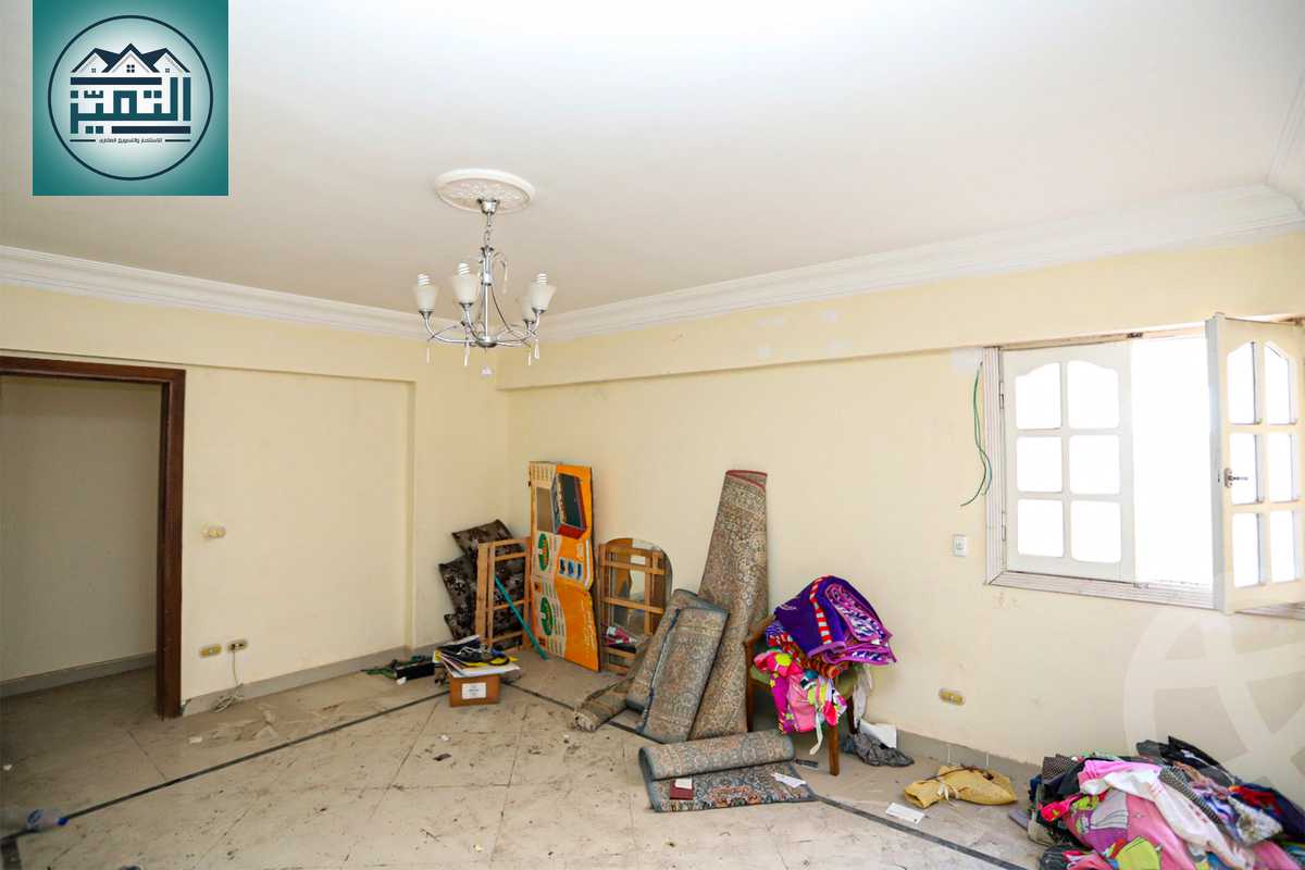 https://aqarmap.com.eg/en/listing/5445027-for-sale-alexandria-kafr-abdo-sant-giyn-st