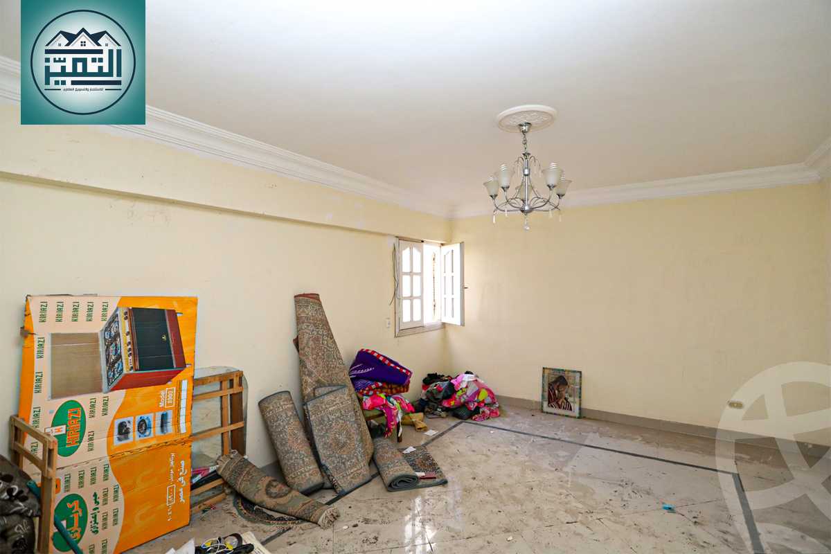 https://aqarmap.com.eg/en/listing/5445027-for-sale-alexandria-kafr-abdo-sant-giyn-st