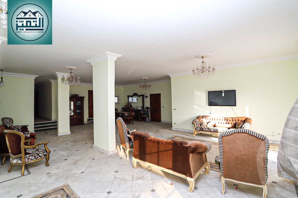 https://aqarmap.com.eg/en/listing/5445027-for-sale-alexandria-kafr-abdo-sant-giyn-st