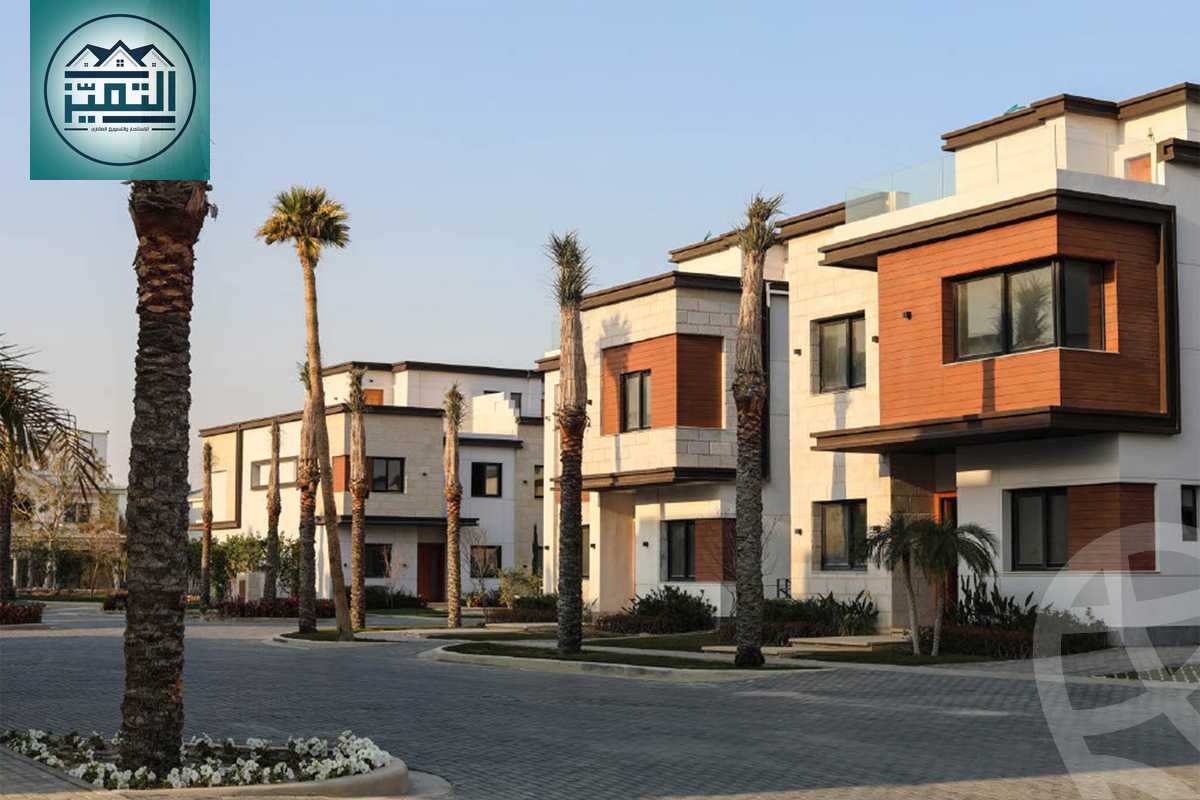 https://aqarmap.com.eg/ar/listing/5565656-for-sale-cairo-new-cairo-compounds-hyde-park-centre-ville-hyde-park