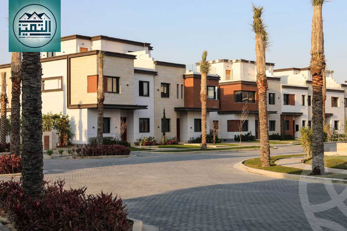 https://aqarmap.com.eg/ar/listing/5565656-for-sale-cairo-new-cairo-compounds-hyde-park-centre-ville-hyde-park