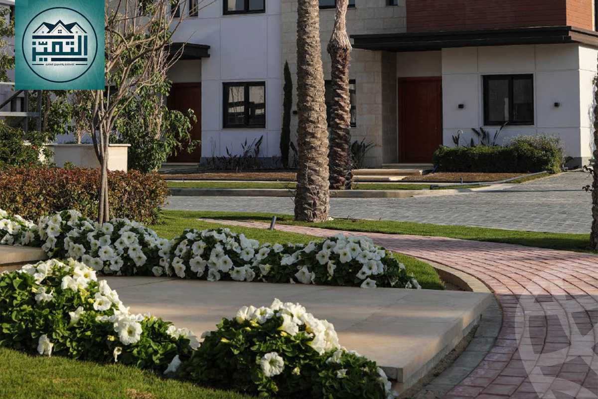 https://aqarmap.com.eg/ar/listing/5565656-for-sale-cairo-new-cairo-compounds-hyde-park-centre-ville-hyde-park