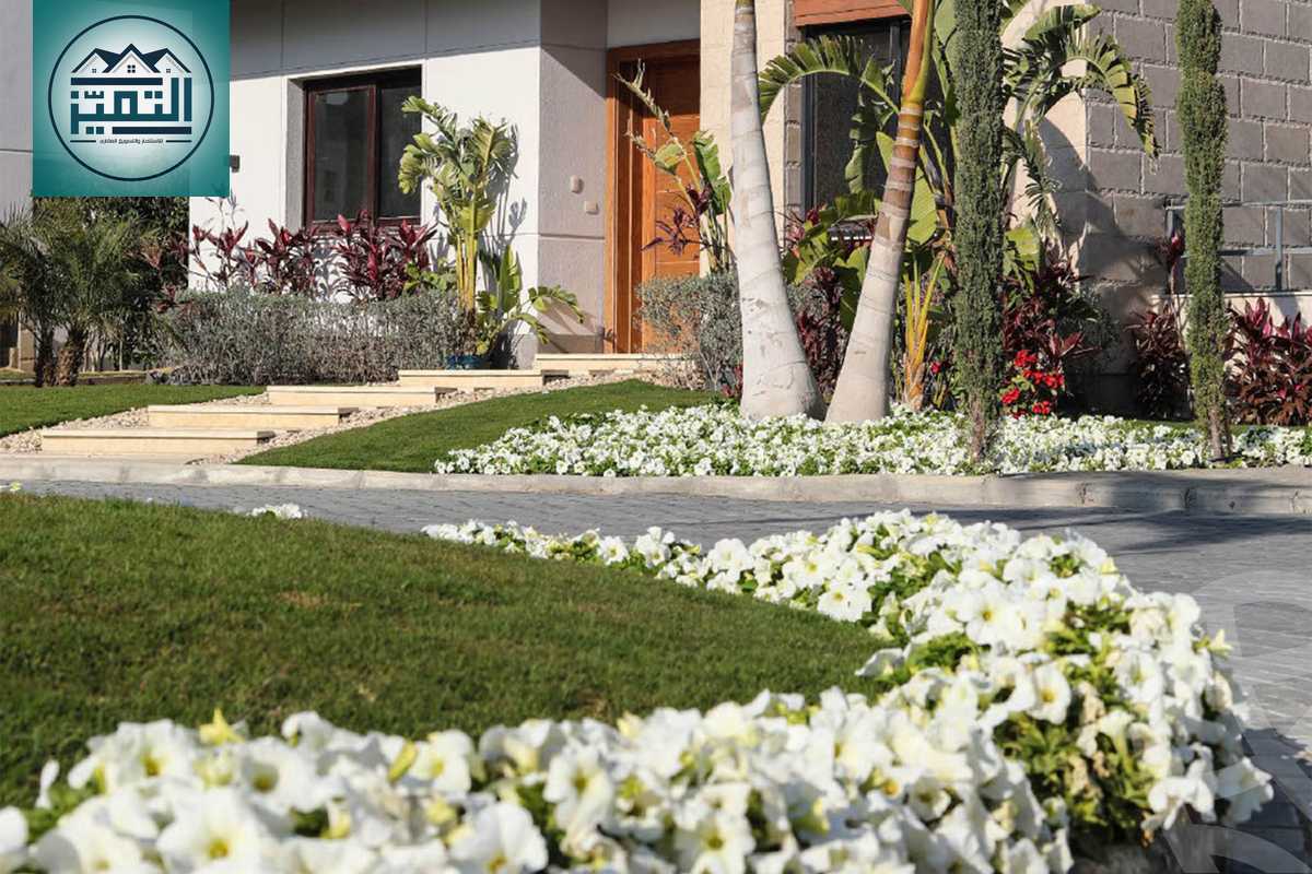 https://aqarmap.com.eg/ar/listing/5565656-for-sale-cairo-new-cairo-compounds-hyde-park-centre-ville-hyde-park
