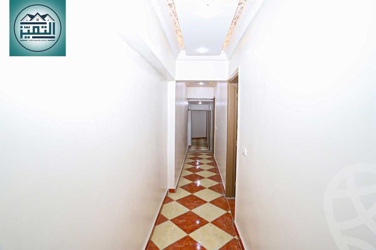 https://aqarmap.com.eg/ar/listing/5592907-for-sale-alexandria-sydy-bshr-sydy-bshr-bhry-shr-mhmwd-l-yswy
