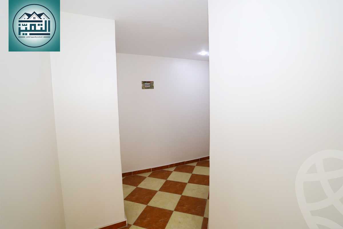 https://aqarmap.com.eg/ar/listing/5592907-for-sale-alexandria-sydy-bshr-sydy-bshr-bhry-shr-mhmwd-l-yswy