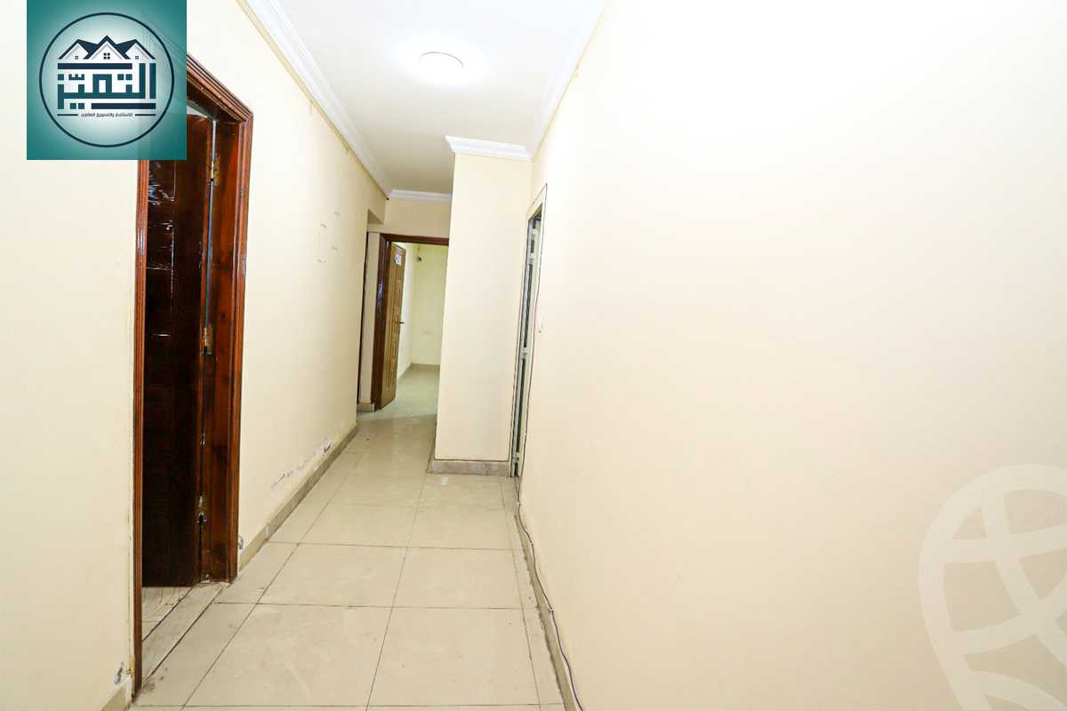 https://aqarmap.com.eg/ar/listing/5696526-for-sale-alexandria-cleopatra-port-said-street