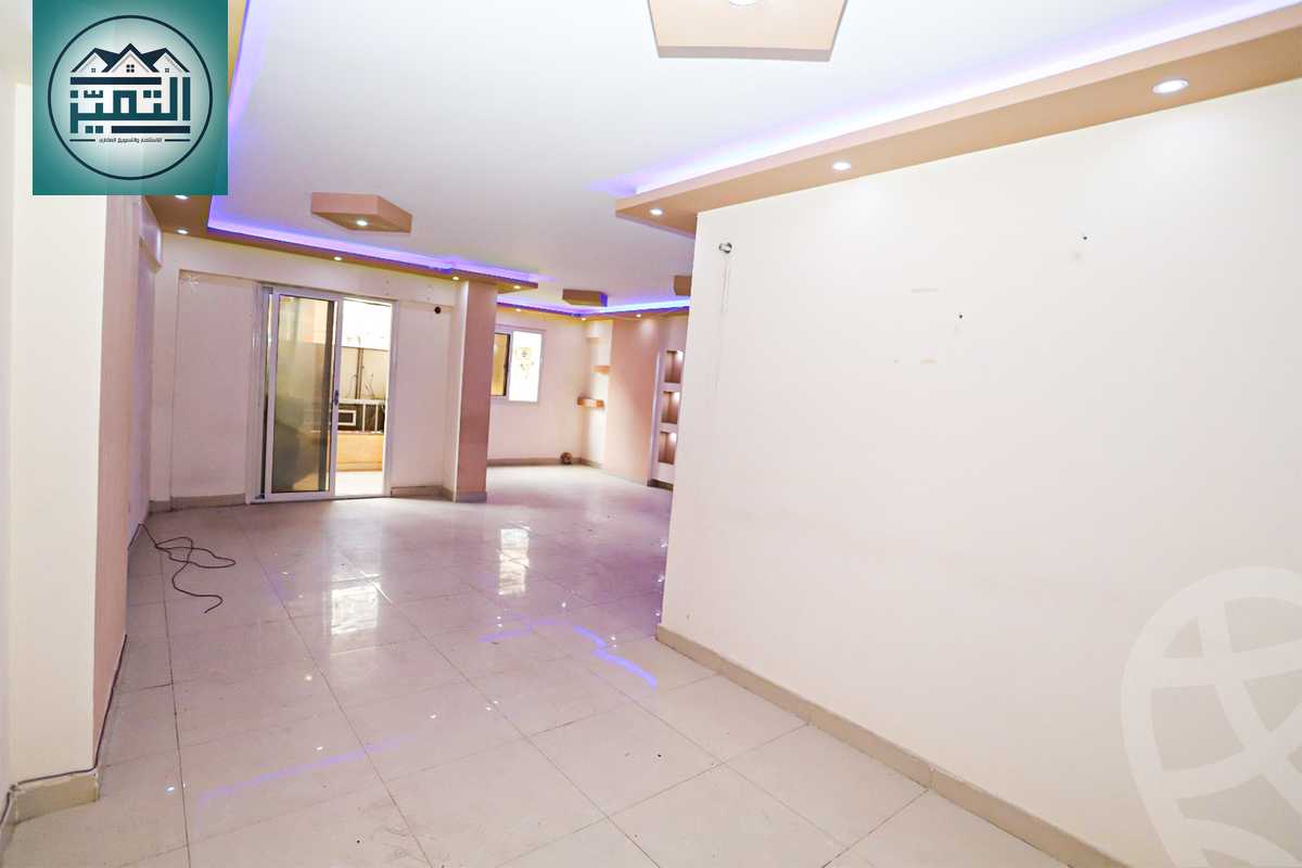 https://aqarmap.com.eg/ar/listing/5696526-for-sale-alexandria-cleopatra-port-said-street
