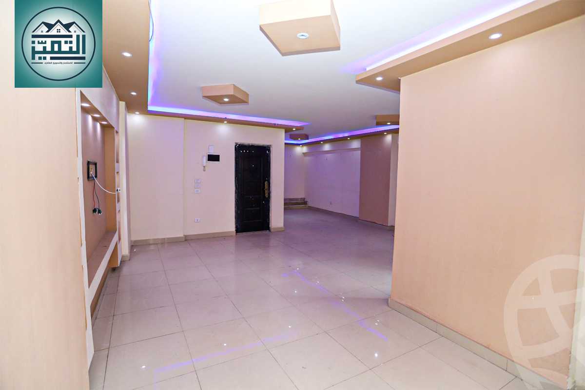 https://aqarmap.com.eg/ar/listing/5696526-for-sale-alexandria-cleopatra-port-said-street