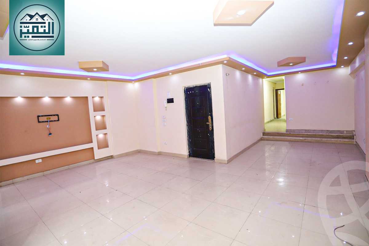 https://aqarmap.com.eg/ar/listing/5696526-for-sale-alexandria-cleopatra-port-said-street