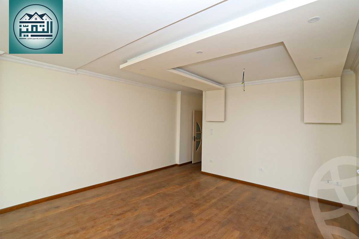 https://aqarmap.com.eg/ar/listing/5839025-for-rent-alexandria-stanley-el-geish-rd
