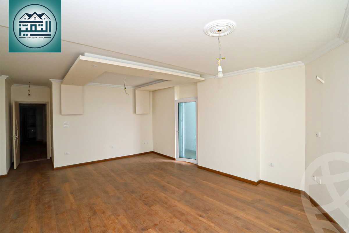 https://aqarmap.com.eg/ar/listing/5839025-for-rent-alexandria-stanley-el-geish-rd