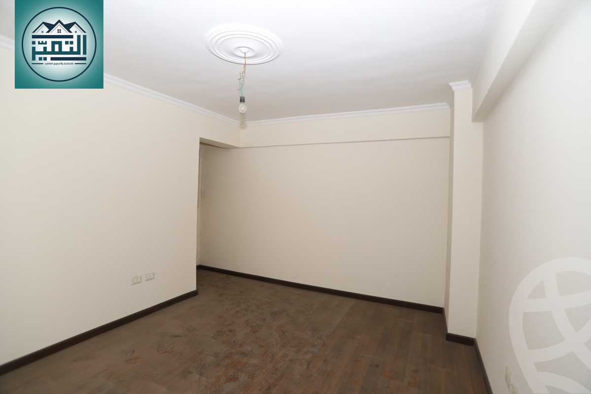 https://aqarmap.com.eg/ar/listing/5844036-for-sale-alexandria-ibrahimia-el-shaheed-gawad-housny-st