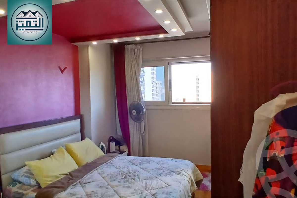 https://aqarmap.com.eg/en/listing/5868805-for-sale-alexandria-sporting-shr-bwr-s-yd