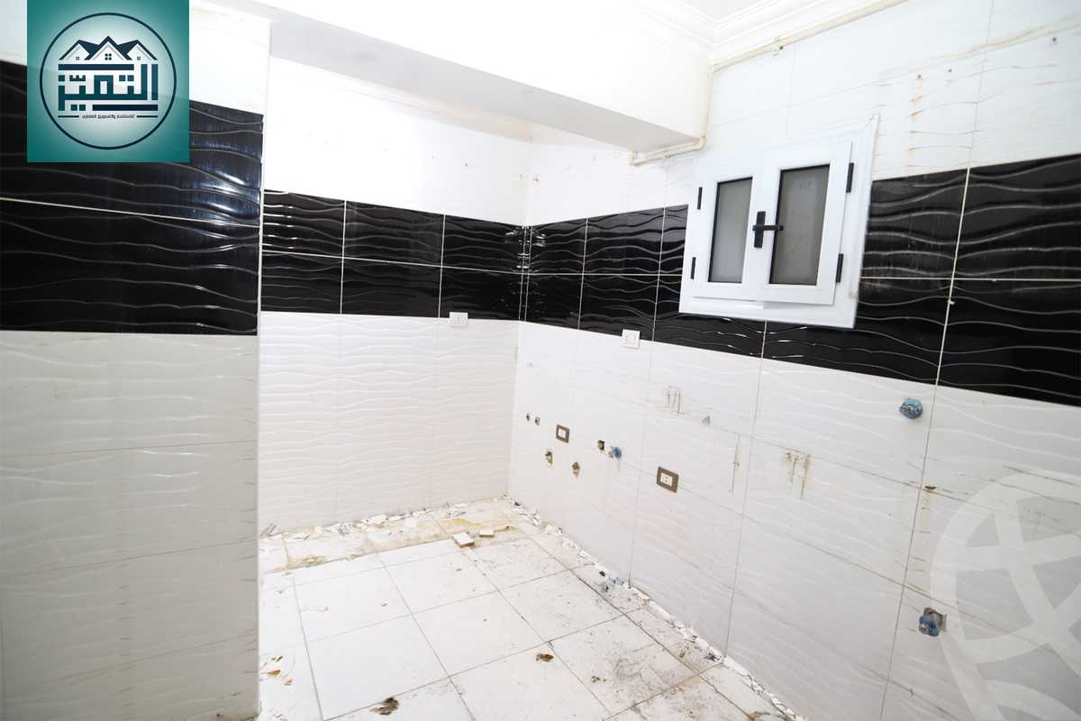 https://aqarmap.com.eg/en/listing/5884139-for-sale-alexandria-sporting-shr-bwr-s-yd