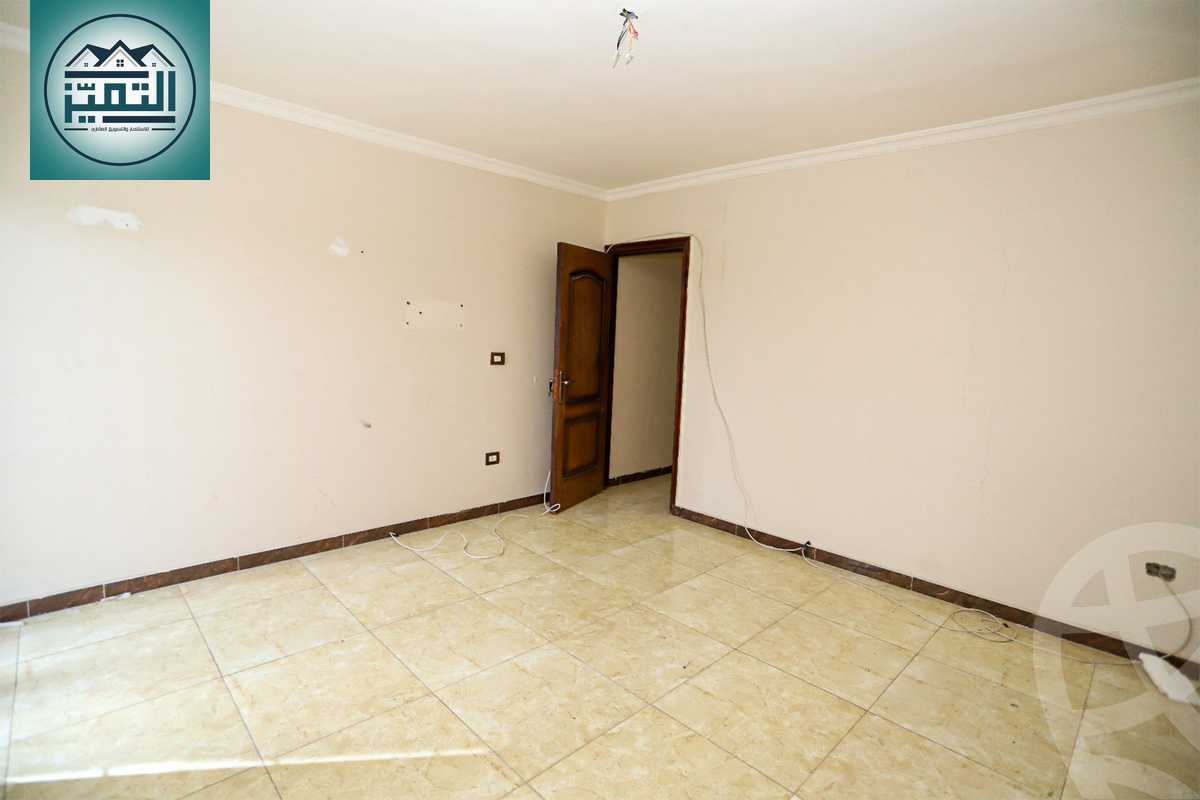 https://aqarmap.com.eg/en/listing/5851847-for-sale-alexandria-sporting-shr-bwr-s-yd