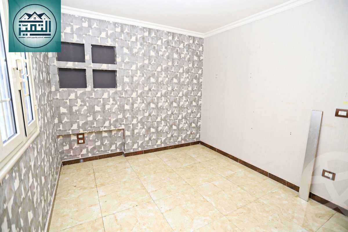 https://aqarmap.com.eg/en/listing/5851847-for-sale-alexandria-sporting-shr-bwr-s-yd