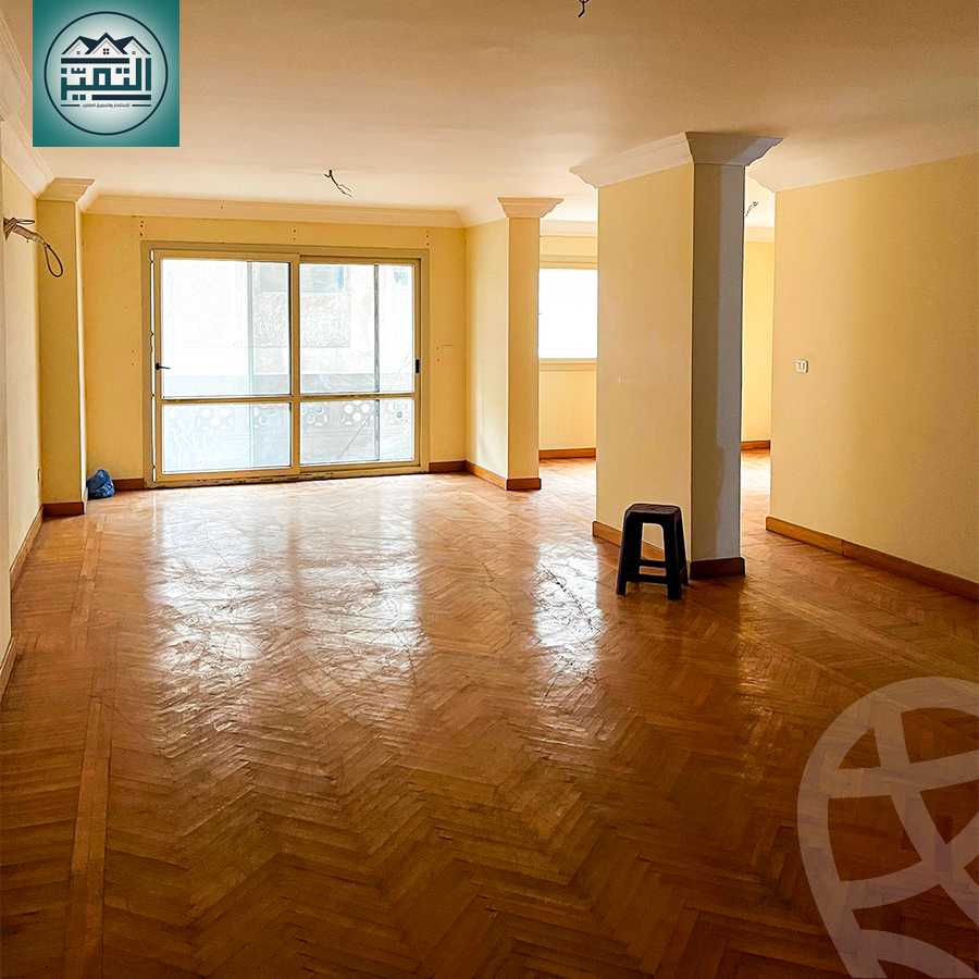 https://aqarmap.com.eg/en/listing/5913975-for-rent-alexandria-smouha-victor-amanoiel-square
