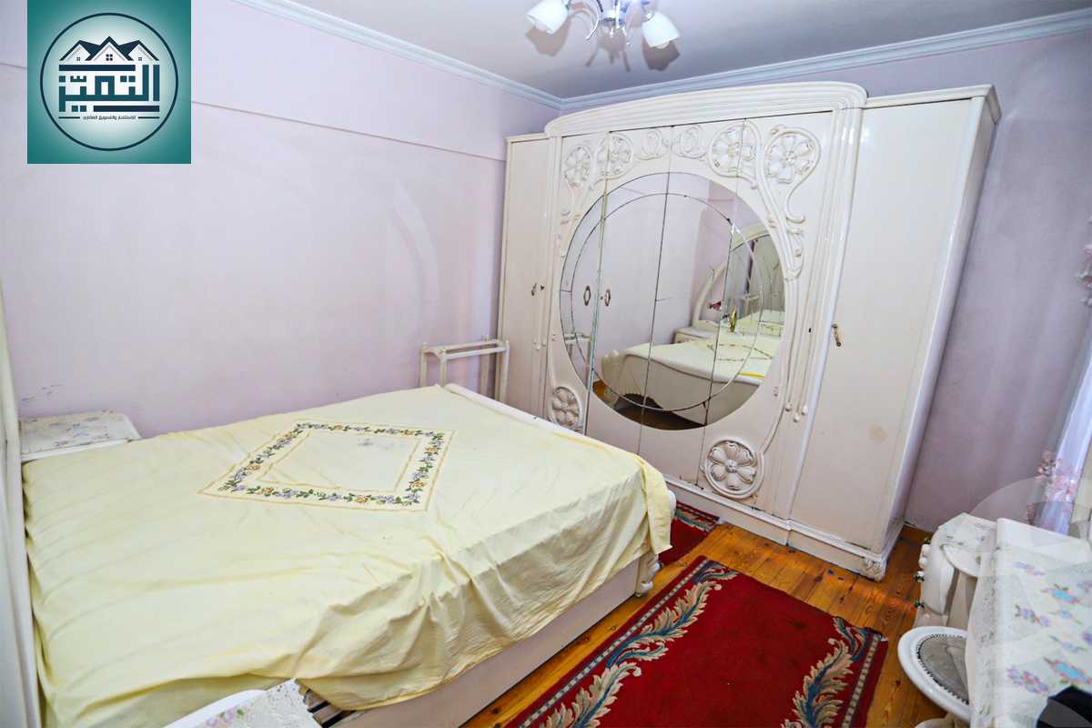 https://aqarmap.com.eg/ar/listing/6286827-for-rent-alexandria-l-zryt-champollion-st