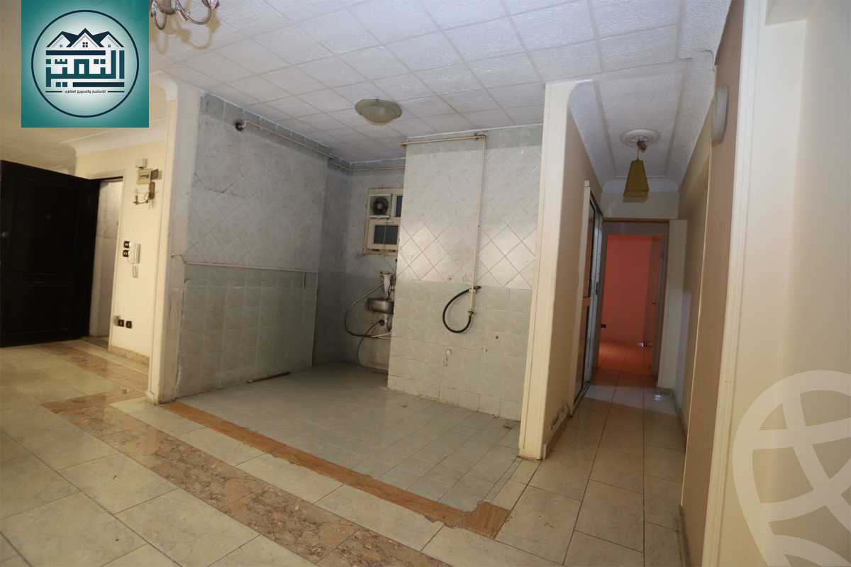 https://aqarmap.com.eg/ar/listing/6287021-for-sale-alexandria-cleopatra-tryq-ljysh