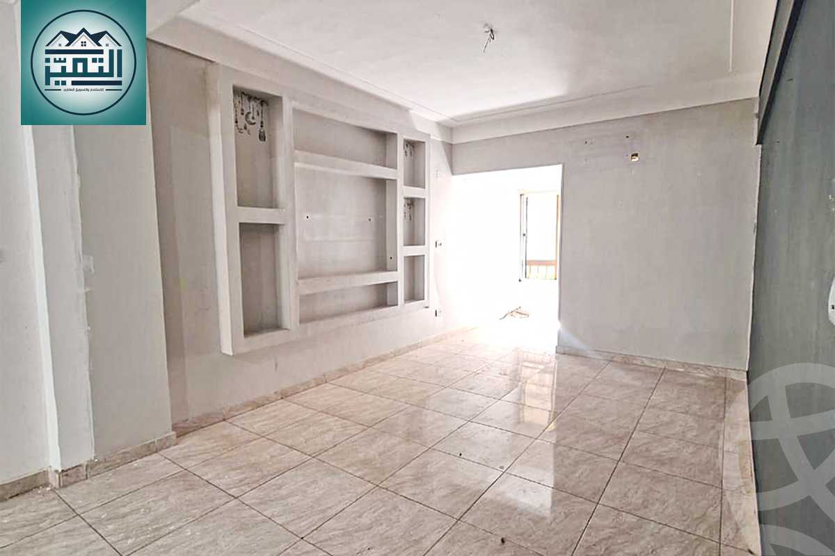https://aqarmap.com.eg/ar/listing/6292429-for-sale-alexandria-lauran-shr-bw-qyr-tryq-lhry