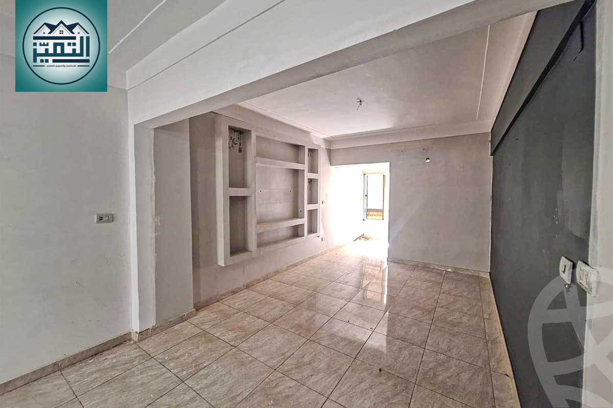 https://aqarmap.com.eg/ar/listing/6292429-for-sale-alexandria-lauran-shr-bw-qyr-tryq-lhry