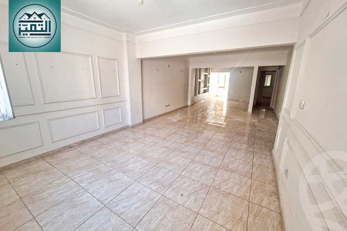 https://aqarmap.com.eg/ar/listing/6292429-for-sale-alexandria-lauran-shr-bw-qyr-tryq-lhry
