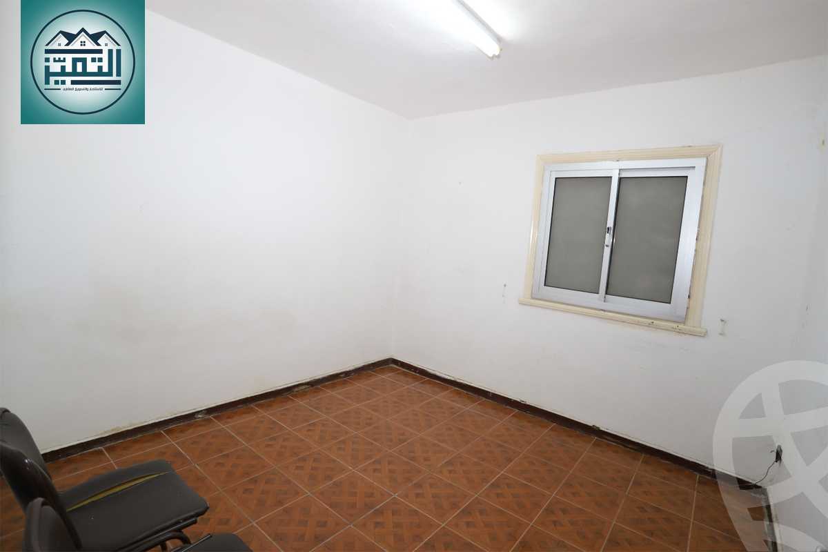https://aqarmap.com.eg/ar/listing/6292569-for-sale-alexandria-glim-shr-bw-qyr-tryq-lhry