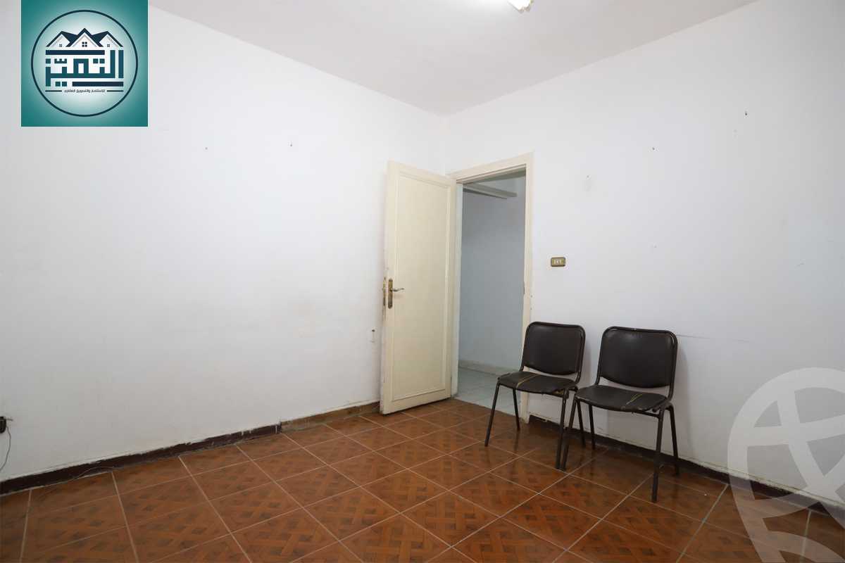 https://aqarmap.com.eg/ar/listing/6292569-for-sale-alexandria-glim-shr-bw-qyr-tryq-lhry