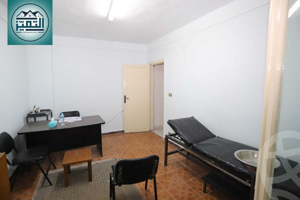 https://aqarmap.com.eg/ar/listing/6292569-for-sale-alexandria-glim-shr-bw-qyr-tryq-lhry