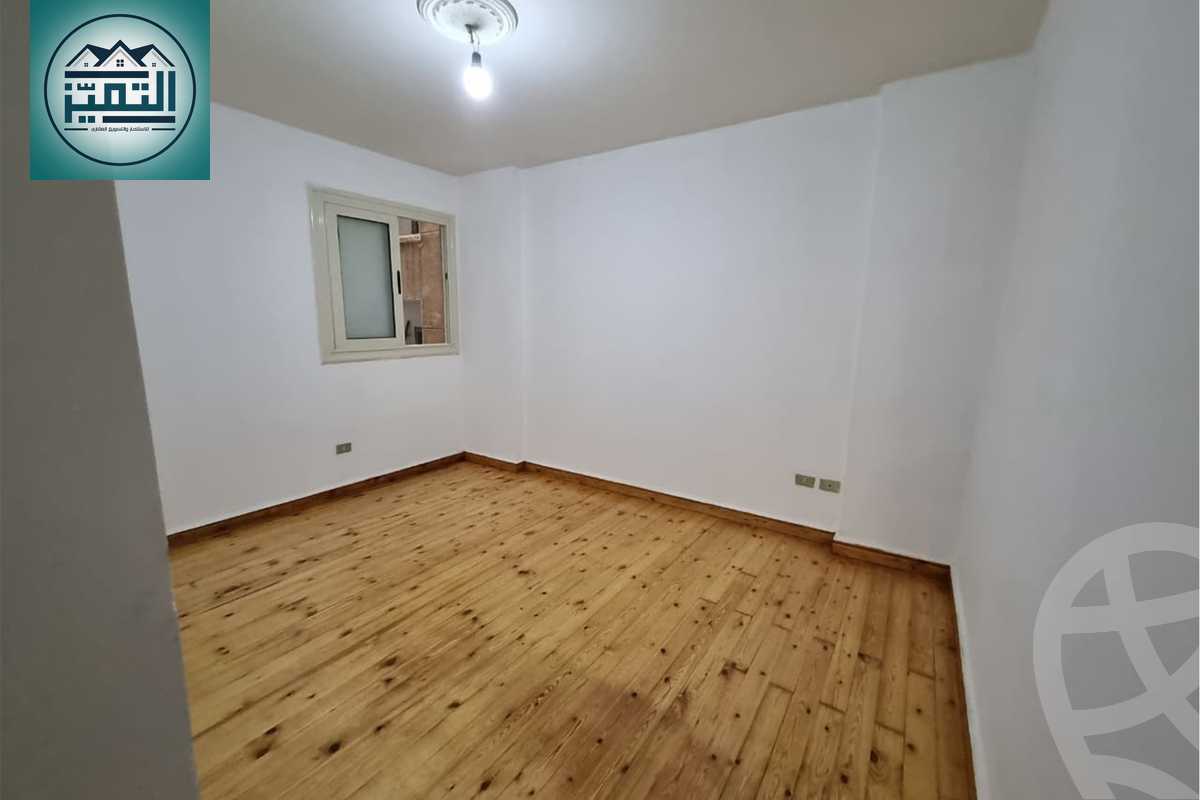 https://aqarmap.com.eg/ar/listing/6305181-for-rent-alexandria-lauran-shaarawy-st