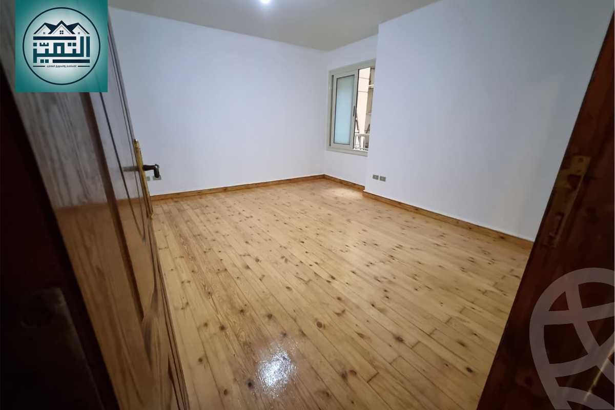 https://aqarmap.com.eg/ar/listing/6305181-for-rent-alexandria-lauran-shaarawy-st