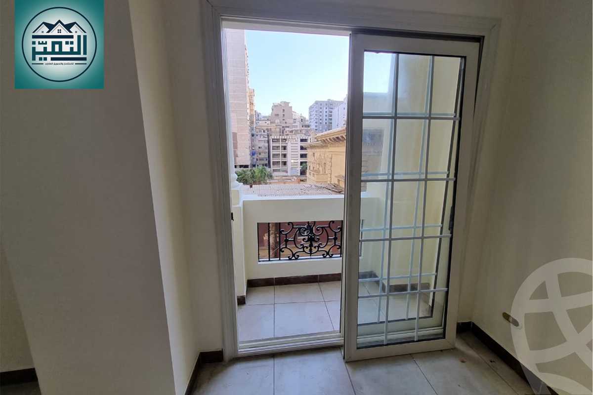 https://aqarmap.com.eg/ar/listing/6305181-for-rent-alexandria-lauran-shaarawy-st