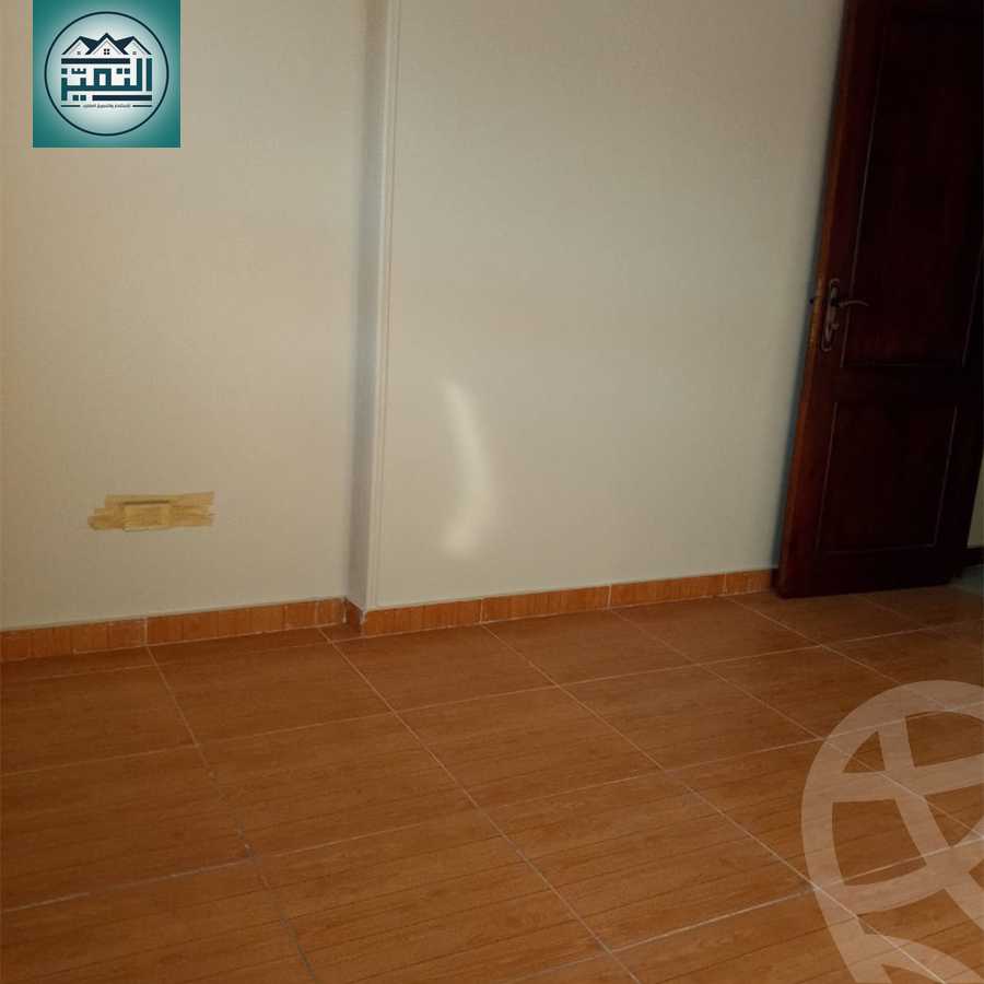 https://aqarmap.com.eg/ar/listing/6305200-for-sale-alexandria-moharram-bey-el-rasafa-st