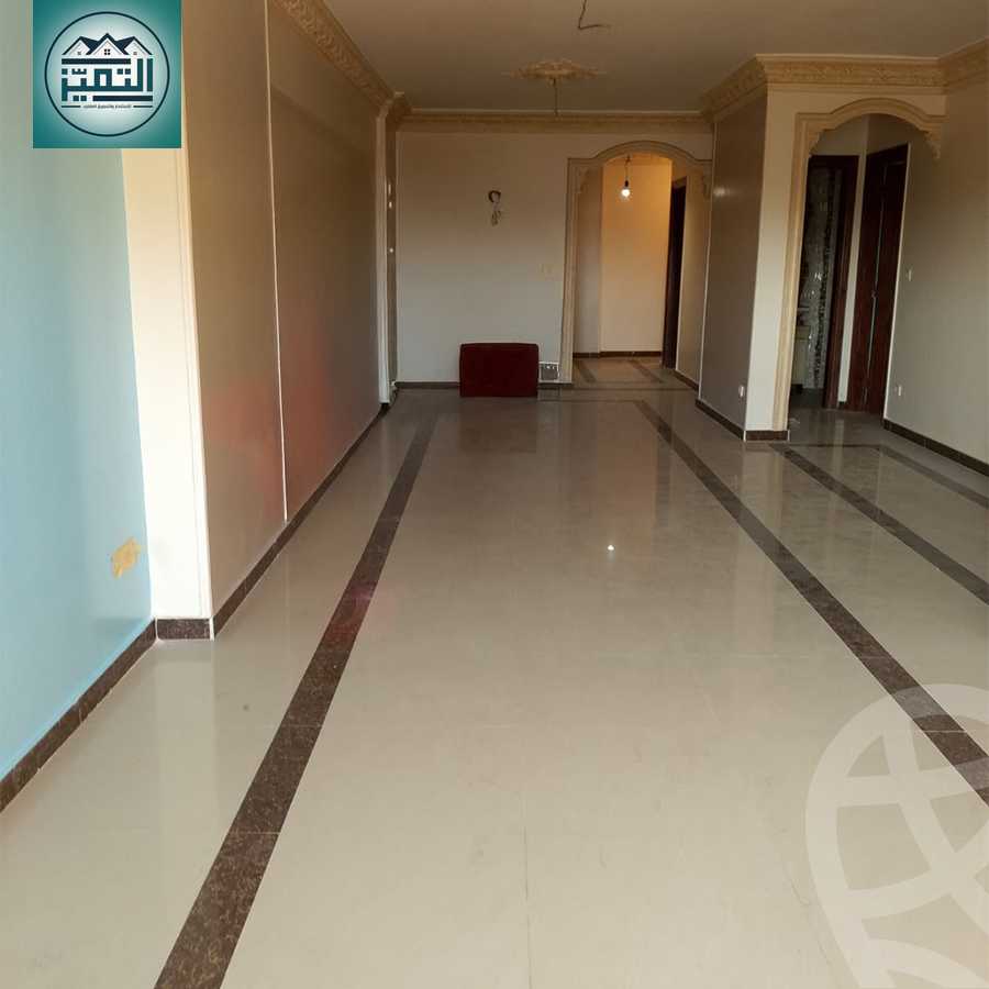 https://aqarmap.com.eg/ar/listing/6305200-for-sale-alexandria-moharram-bey-el-rasafa-st
