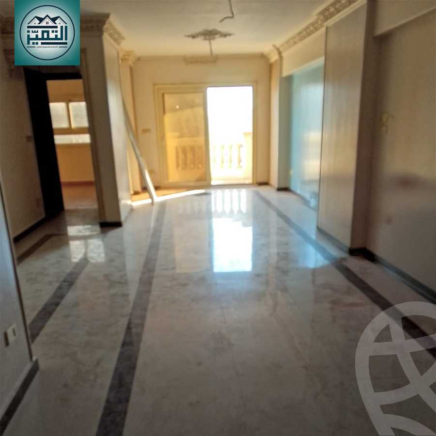 https://aqarmap.com.eg/ar/listing/6305200-for-sale-alexandria-moharram-bey-el-rasafa-st