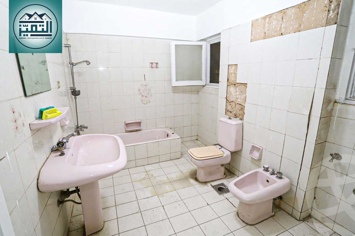 https://aqarmap.com.eg/en/listing/6321886-for-rent-alexandria-kafr-abdo-khaleel-basha-st