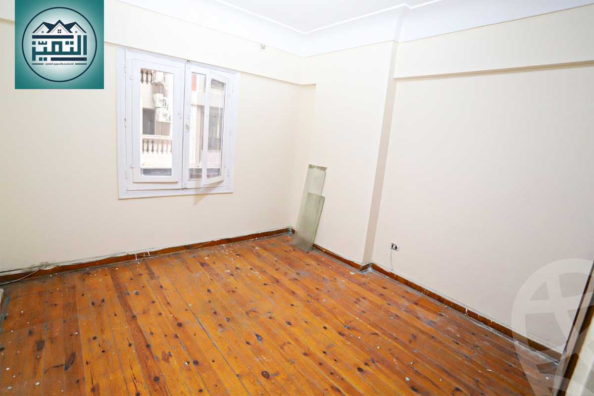 https://aqarmap.com.eg/en/listing/6321886-for-rent-alexandria-kafr-abdo-khaleel-basha-st