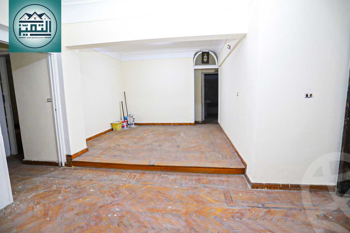 https://aqarmap.com.eg/en/listing/6321886-for-rent-alexandria-kafr-abdo-khaleel-basha-st