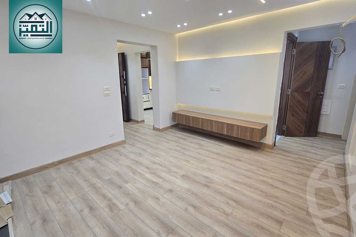 https://aqarmap.com.eg/ar/listing/6371044-for-sale-alexandria-lm-mwr-lm-mwr-lshty-kornesh-el-maamoura-st